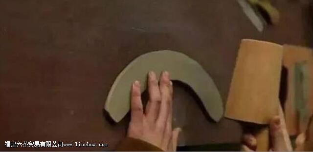 ��ɰ����Խ��Խ����