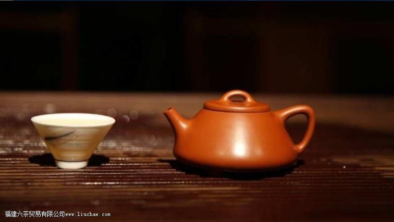 紫砂壶煮后一干就发白 紫砂壶煮后一干就发白