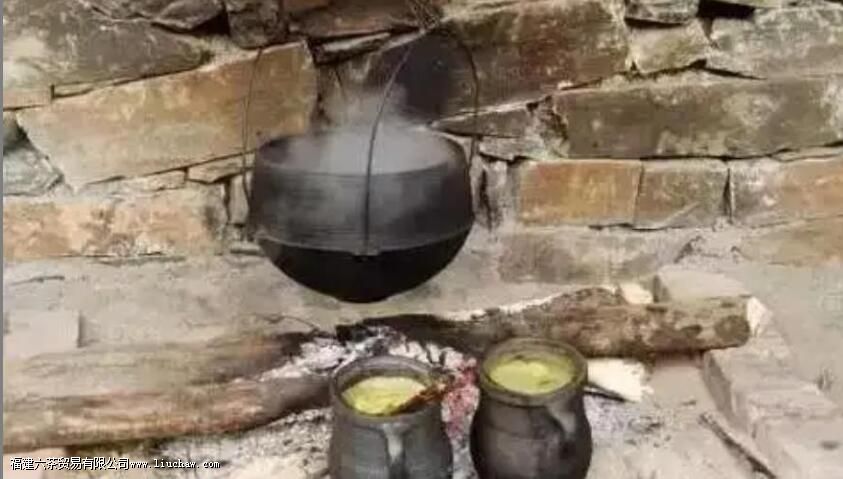 傈僳族油盐茶的介绍 傈僳族油盐茶的介绍