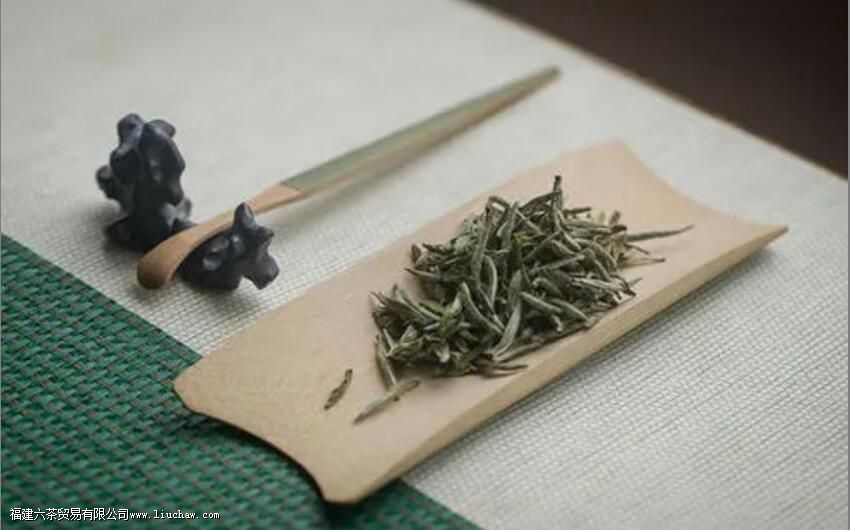 ��ϲ���ȵĲ裬��¶������Ը񣬿����������ֲ�