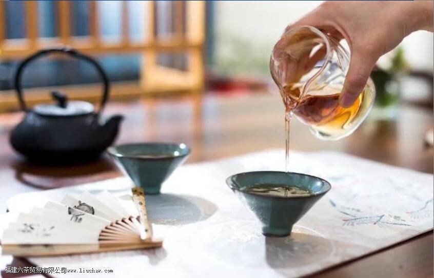 人生恰似一盏茶,甜爽苦涩皆有之 人生恰似一盏茶,甜爽苦涩皆有之