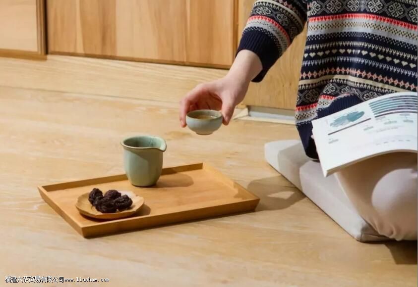 时间,正在悄悄奖励喝茶的你 时间,正在悄悄奖励喝茶的你