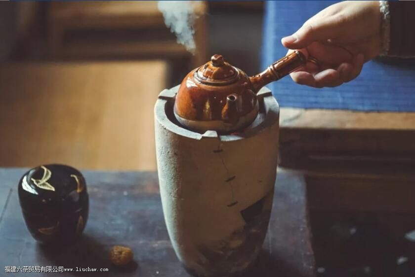 在寒冷的冬季,茶人会做些什么 在寒冷的冬季,茶人会做些什么