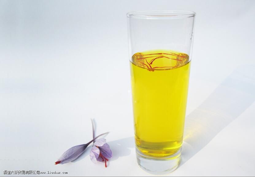 藏红花泡水后的样子和图片 藏红花泡水后的样子和图片