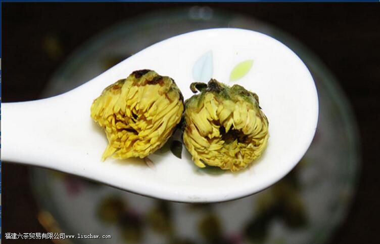 蜂蜜和花茶的最佳泡法 蜂蜜和花茶的最佳泡法