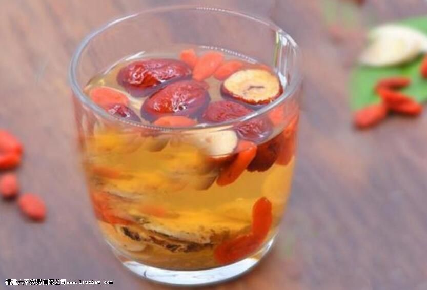 黄芪大枣枸杞子煮水喝的功效 黄芪大枣枸杞子煮水喝的功效