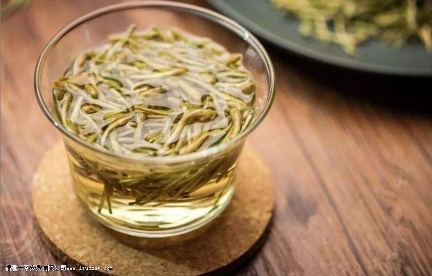 金银花茶用多少度水泡 金银花茶用多少度水泡