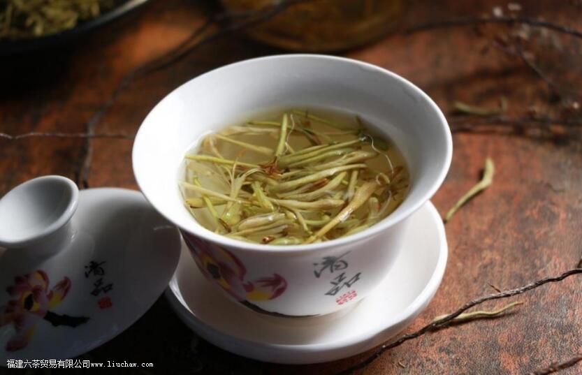 金银花用多少度水泡合适 金银花用多少度水泡合适