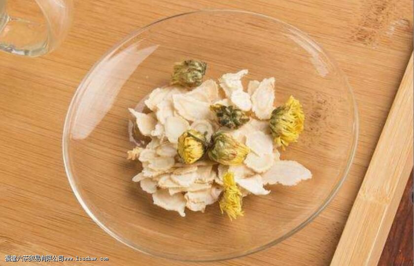 菊花枸杞黄芪茶的功效与作用 菊花枸杞黄芪茶的功效与作用