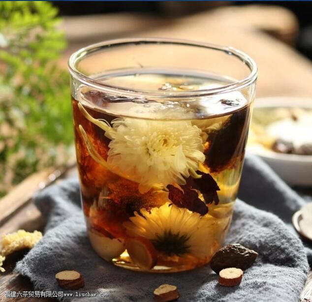 胖大海菊花甘草茶有什么功效 胖大海菊花甘草茶有什么功效