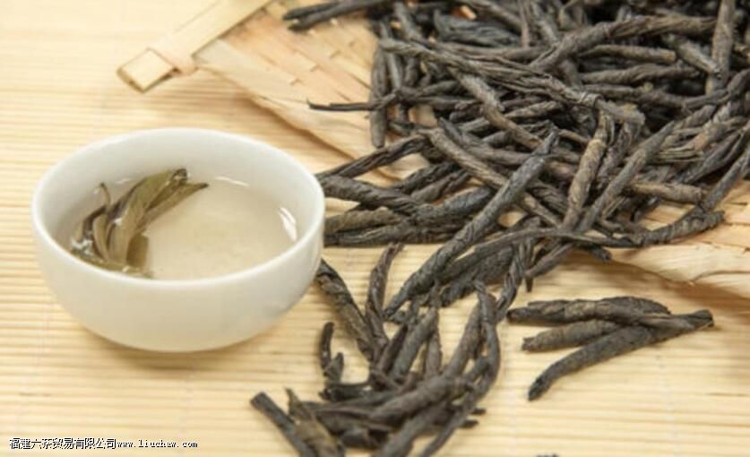 蒲公英和苦丁茶一起泡水喝有什么用 蒲公英和苦丁茶一起泡水喝有什么用