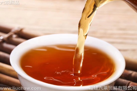 ������� һ�װ��300Ԫ