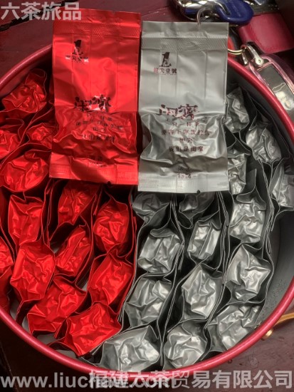 ���۲� ���װ һ��300�� 900Ԫ