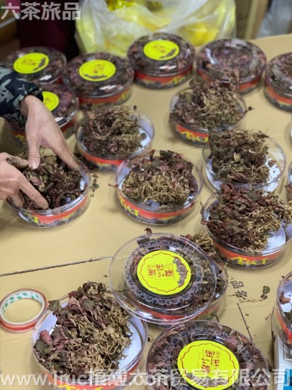 ������ һ��50��200Ԫ