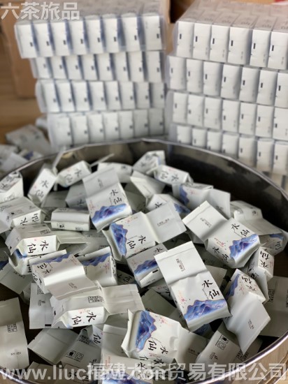 �ջ��ײ� ��װ һ��200Ԫ