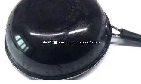 锅底油腻“黑灰”不清除有坏处 老师傅教1妙招去除