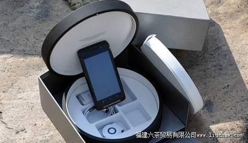 阿斯顿马丁AM788奢华简洁的户外智能三防手机