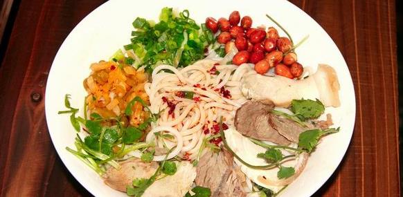 喀斯特雕琢的广西桂林旅游攻略山水间的地道美味