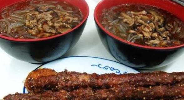 �������дӳԻ���ʼ�ϲ����ι���֮��ʳ�ο�