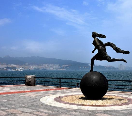 �������ξ��ʵľ��侰���Ƽ�