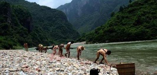 ��������ɽ����ζ�����ι���֮���ھ���ο�