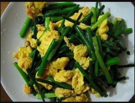山韭菜炒鸡蛋