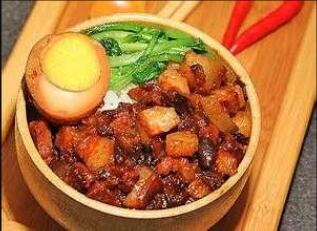 台式卤肉饭