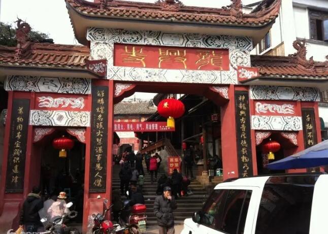 ���˹���