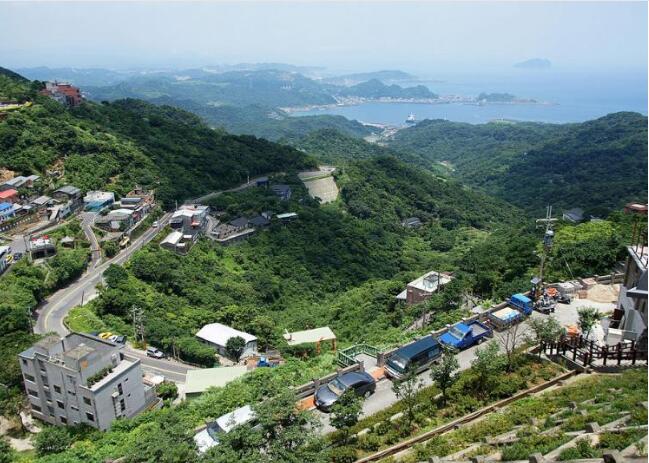 �ŷ�ɽ���Ͻ�