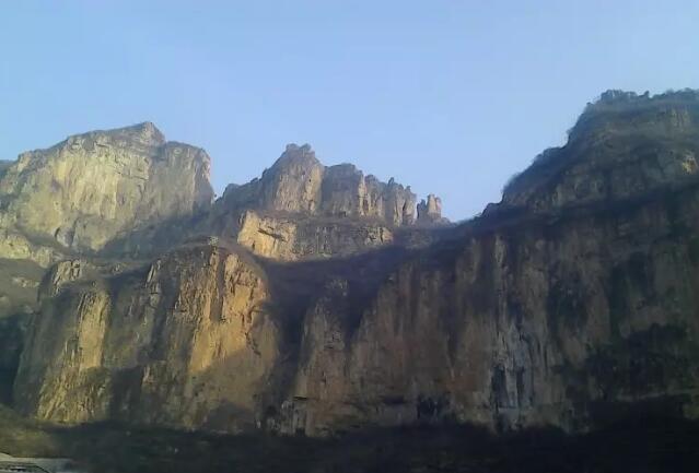 ����̫��ɽ��Ͽ��