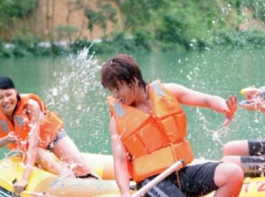 ������Ư��