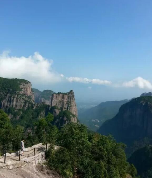 ̨�����ɾ�