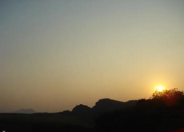 ���ݷ���ɽ