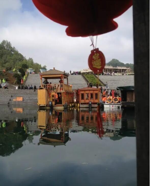 恩施来凤卯洞风景区