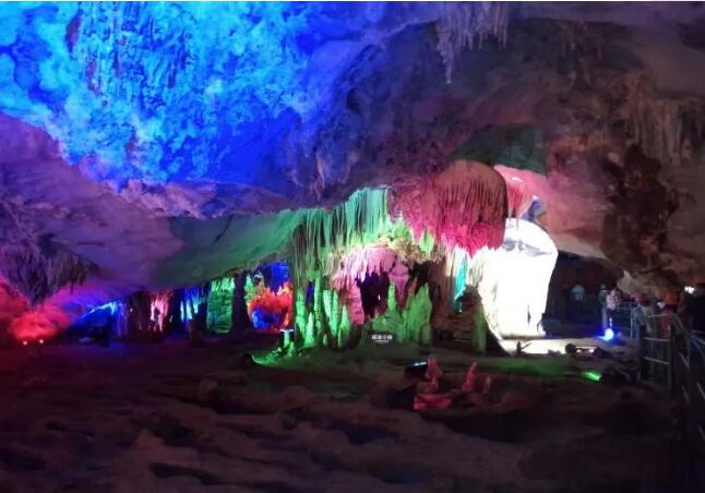 蓬莱仙洞风景区