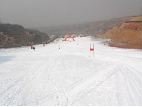 ̫ԭ������ʻ�ѩ��