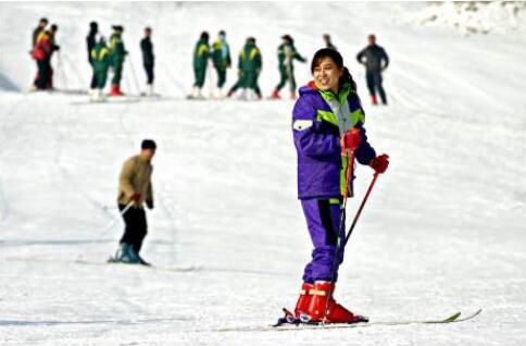 ��ͬ����ɽ��ѩ��