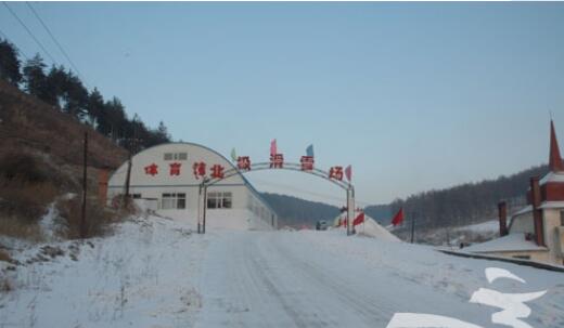 ��Ȫ������ѩ��