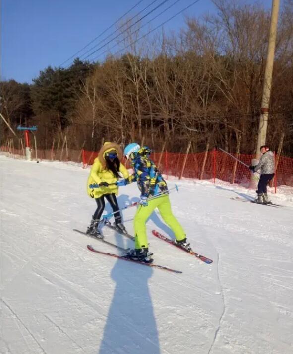 平山神鹿滑雪场