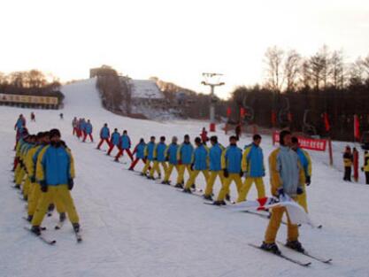 龙珠二龙山滑雪场