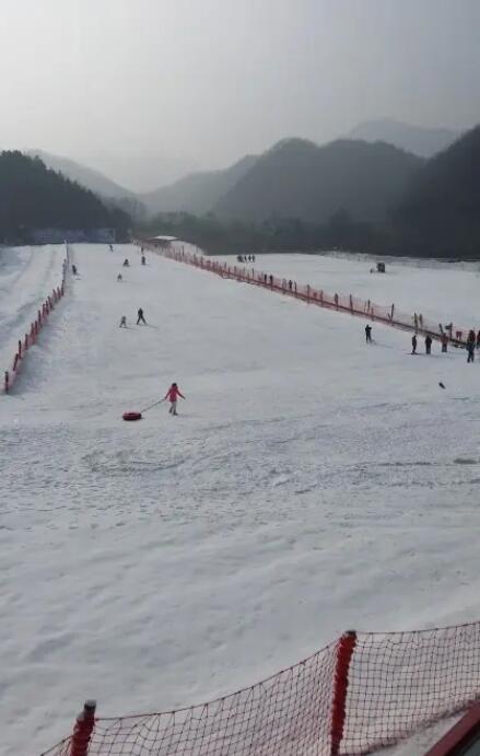 ľ����������ѩ��