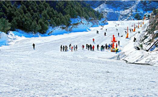 元宝山滑雪场