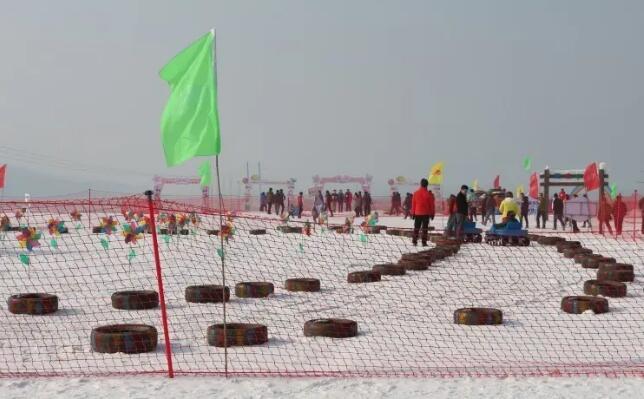 ����ɽ��ѩ��