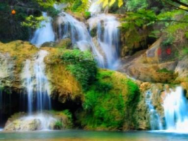 香水河七彩瀑布风景区