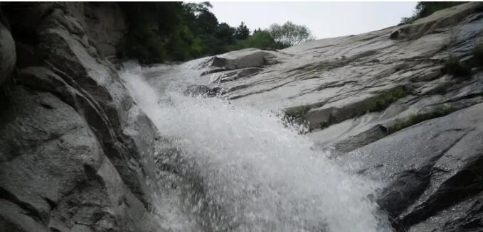 ��ʯ������..