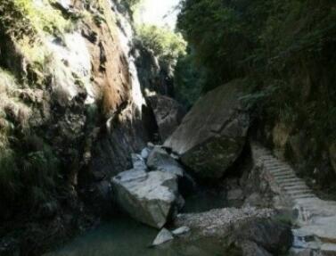 泉州东溪大峡谷.