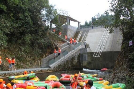 ����Ư��