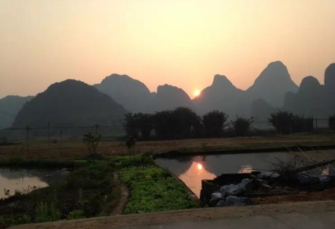 英西峰林走廊景区.