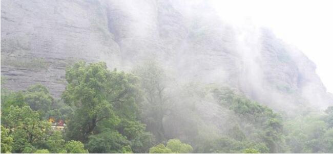 诸暨斗岩风景区.