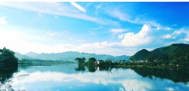 卧龙山庄度假村.